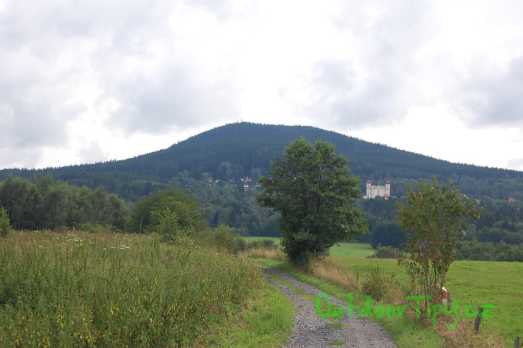 Kraví hora cestou od Horní Stropnice k Dobré Vodě