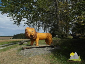 dřevěný lev